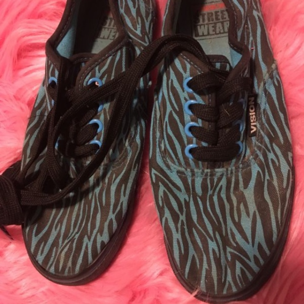 Zebra shoes (vision street)
